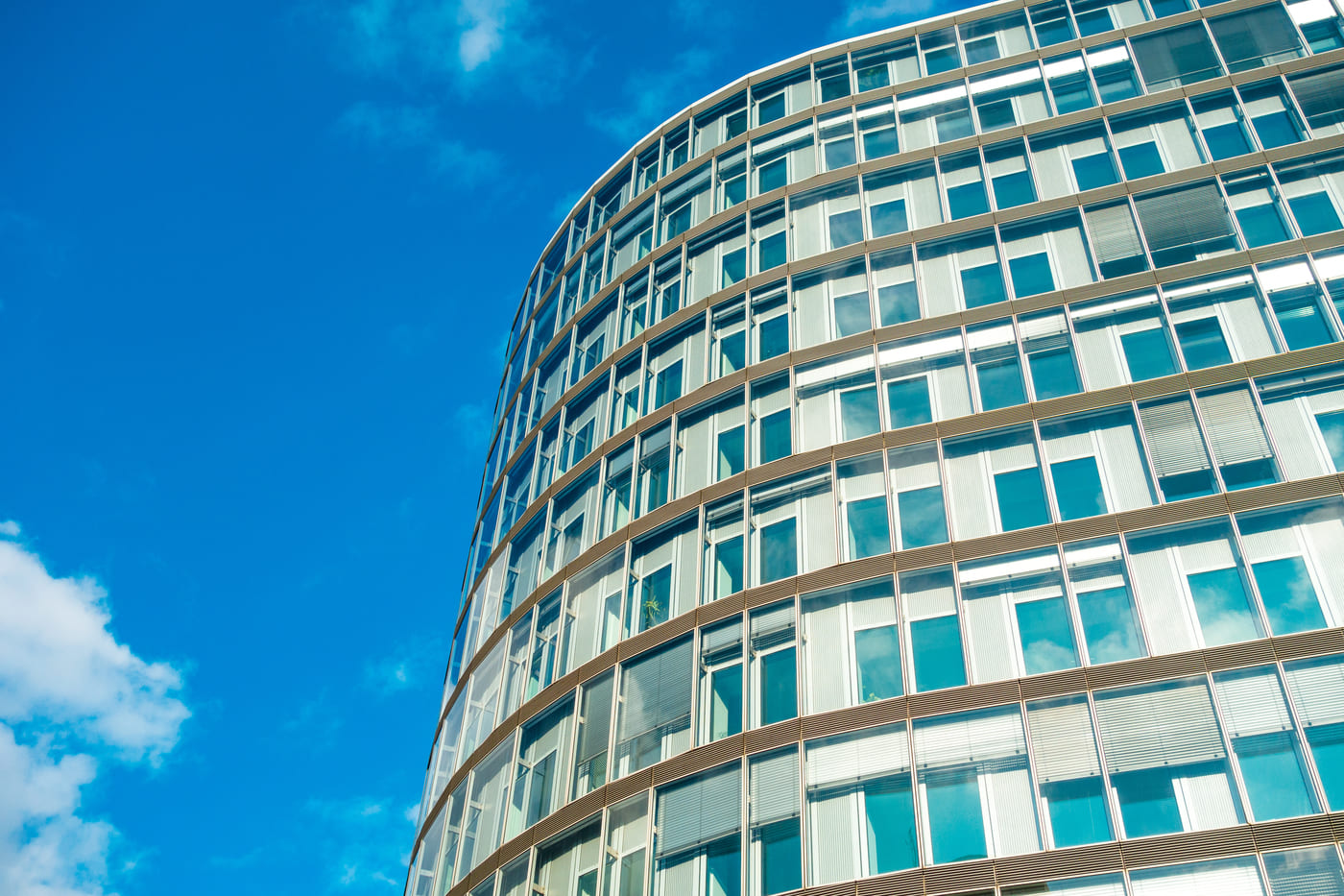 beautiful-modern-architecture-of-curved-glass-skys-2025-10-06-15-06-55-utc
